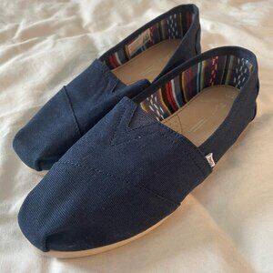 Toms